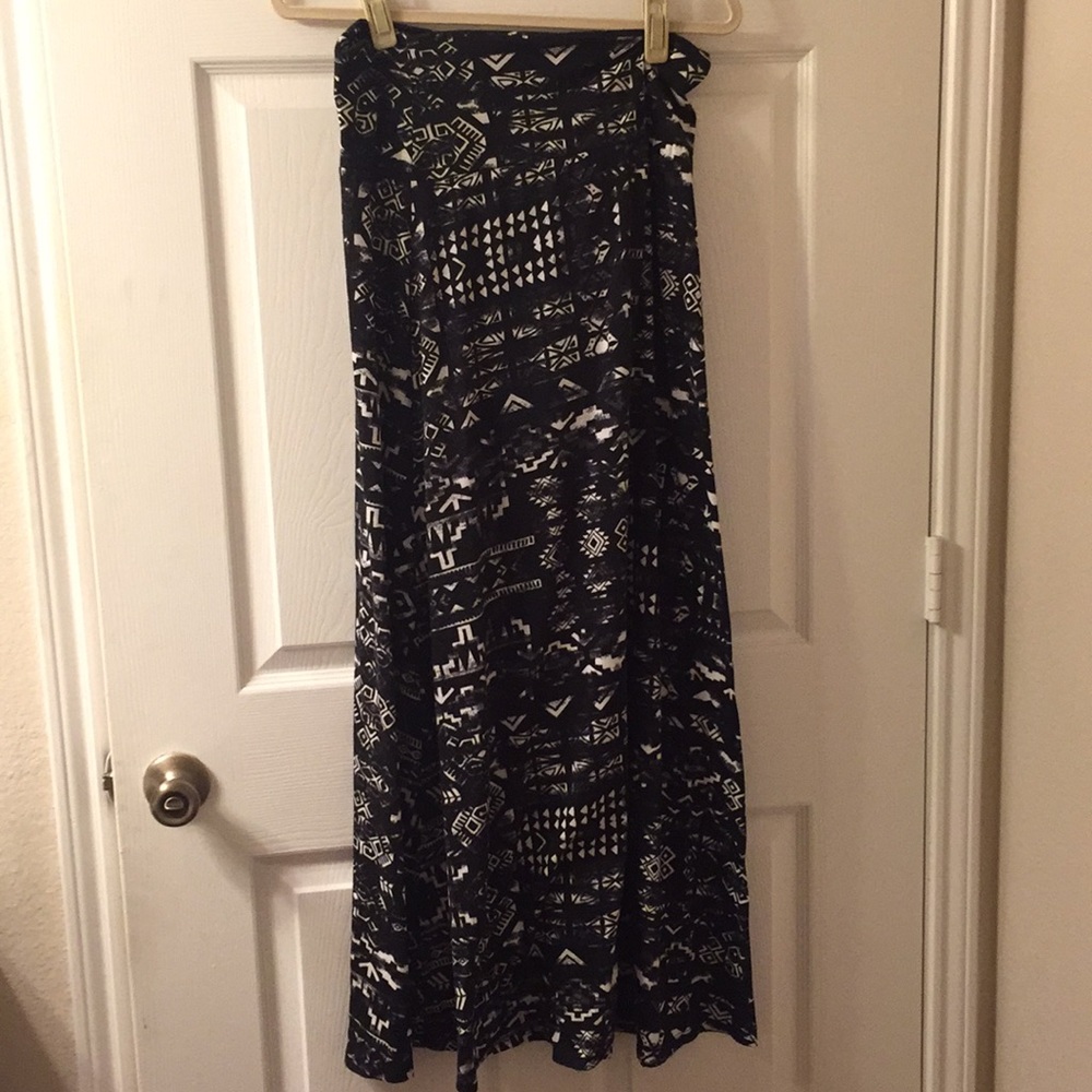 Cotton tribal print maxi skirt